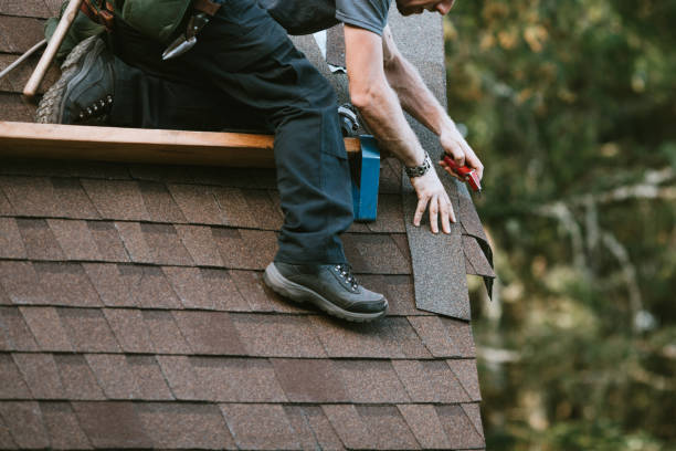 Best Flat Roof Repair Services  in Fond Du Lac, WI